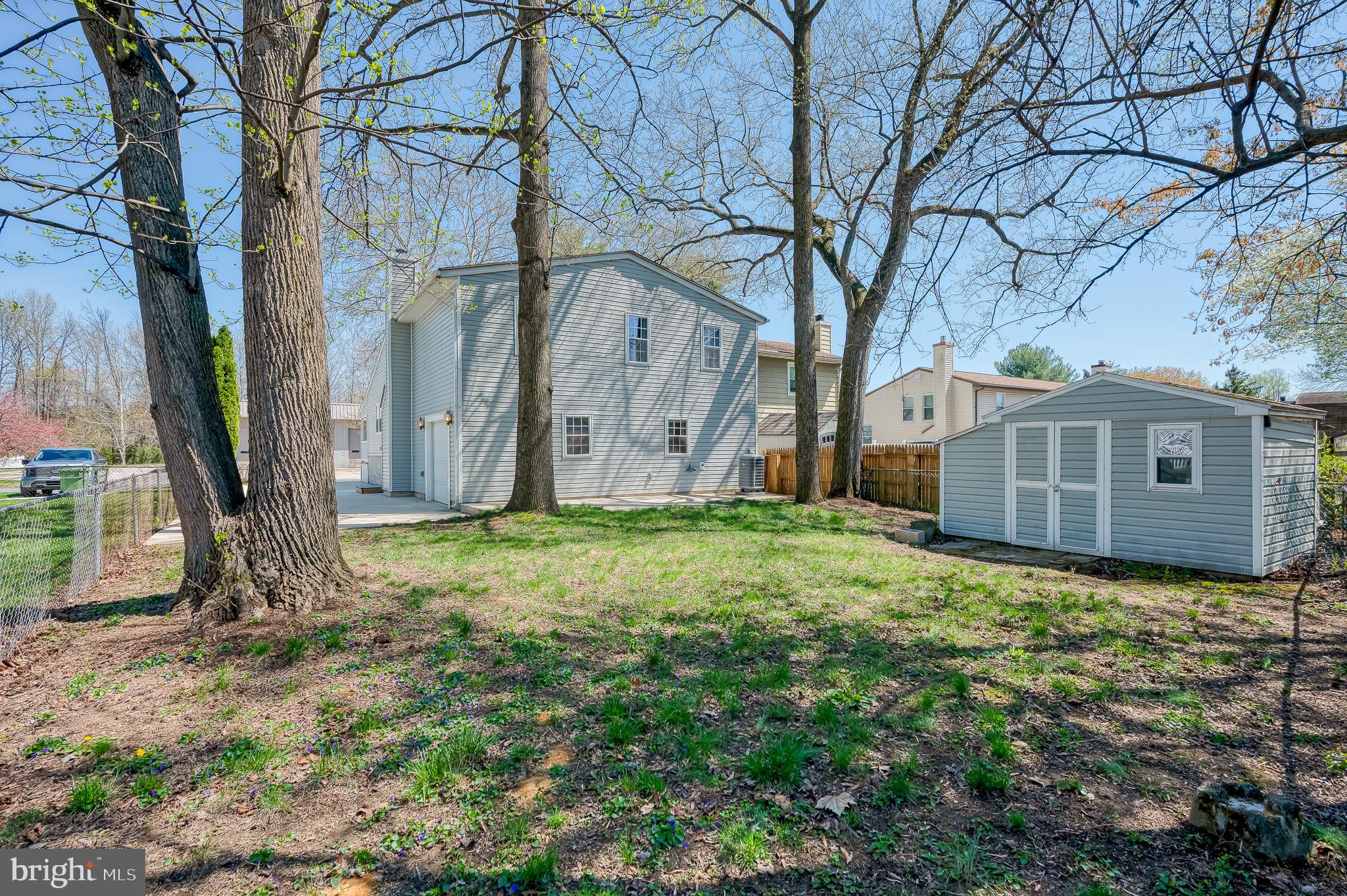 WILLOUGHBY WOODS - Residential