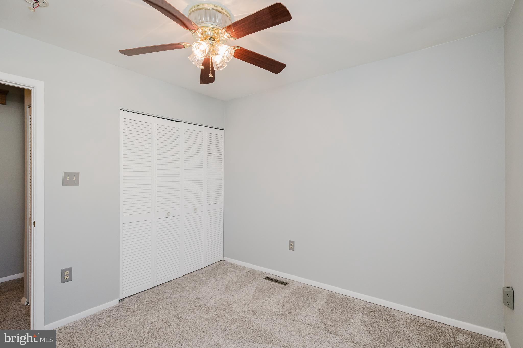 WILLOUGHBY WOODS - Residential