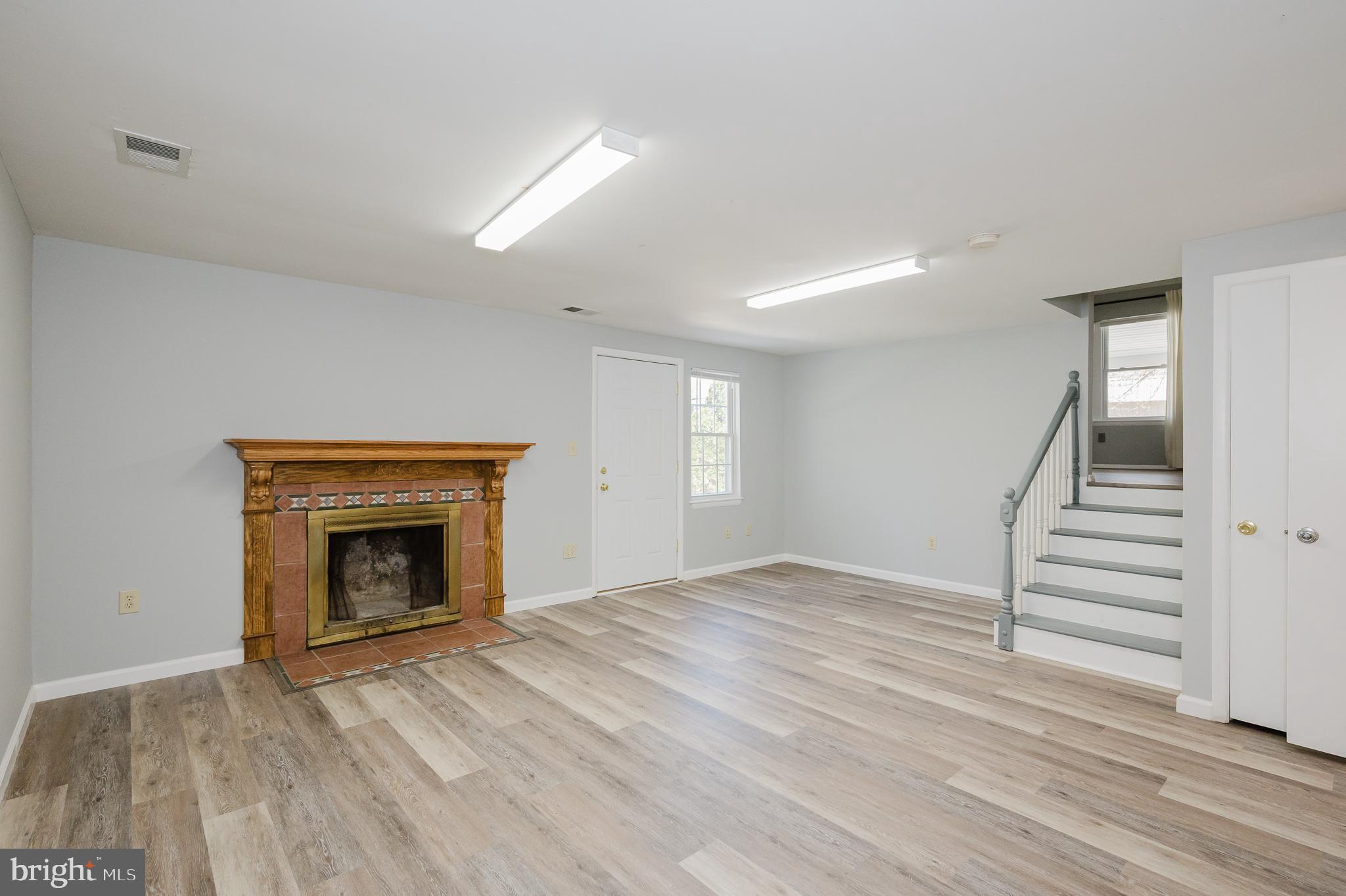 WILLOUGHBY WOODS - Residential