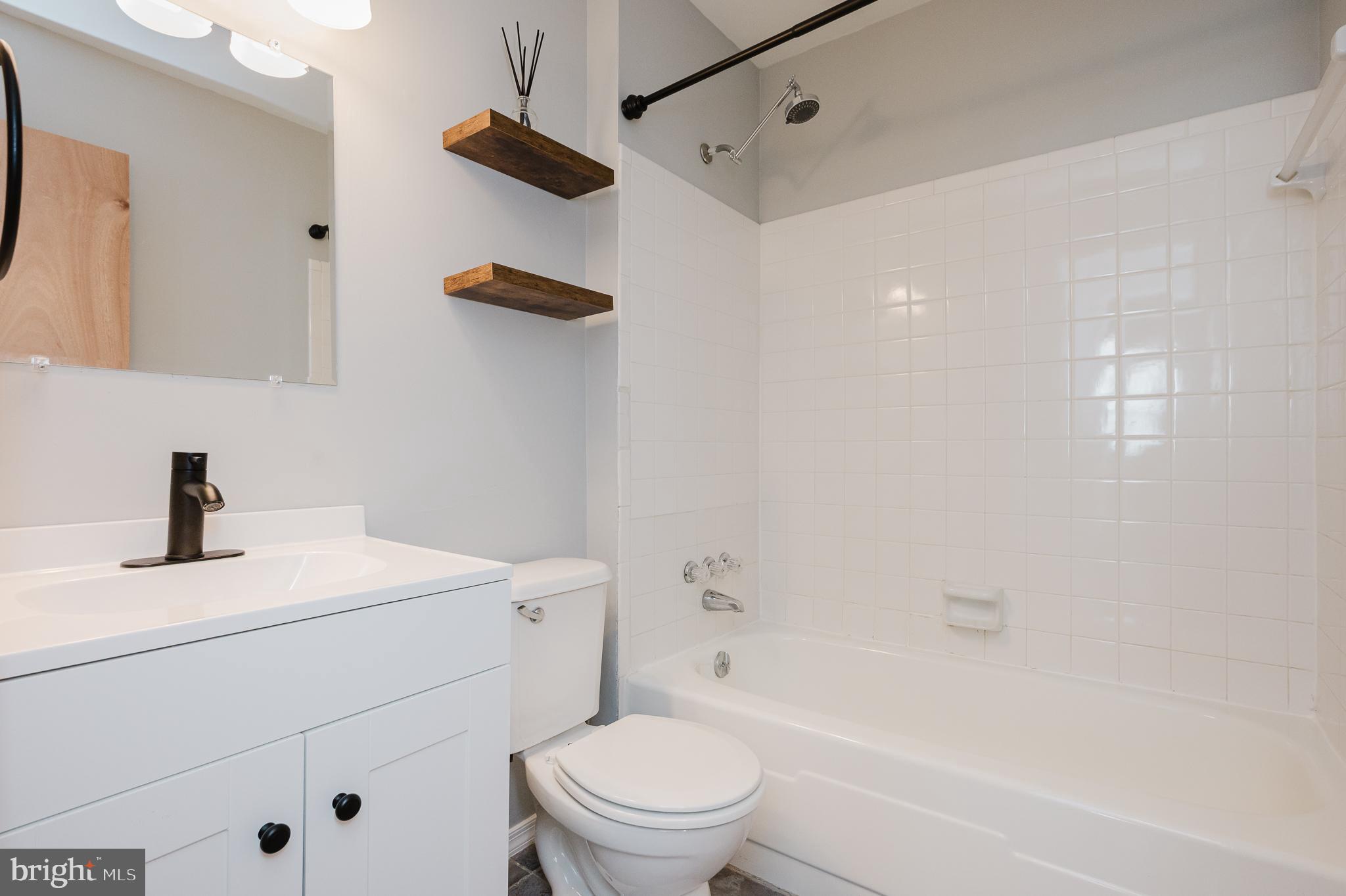 WILLOUGHBY WOODS - Residential