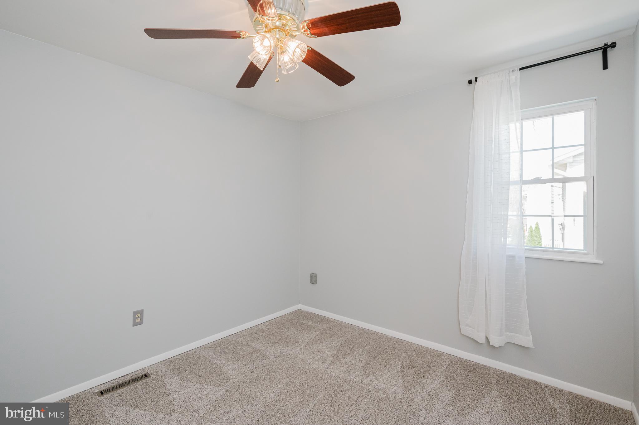 WILLOUGHBY WOODS - Residential