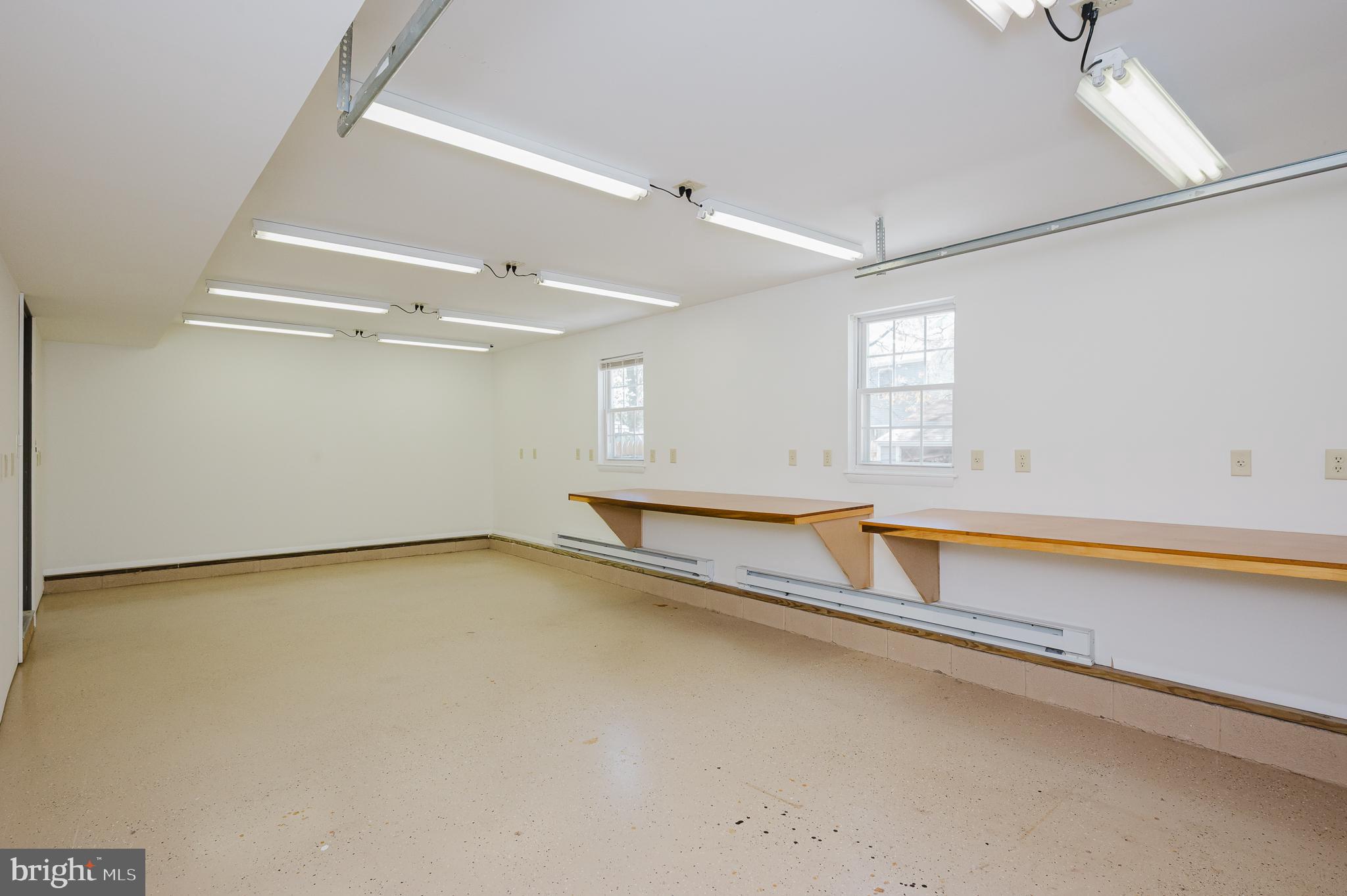 WILLOUGHBY WOODS - Residential