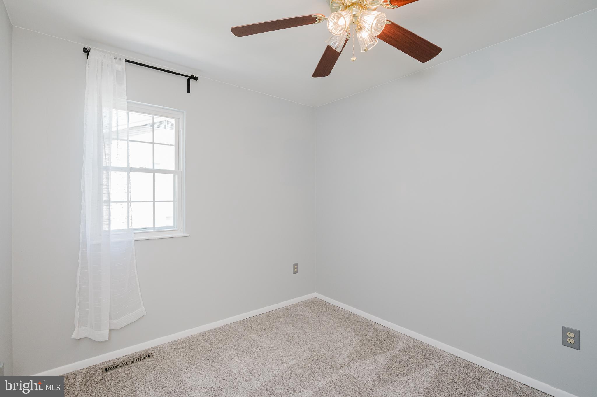 WILLOUGHBY WOODS - Residential