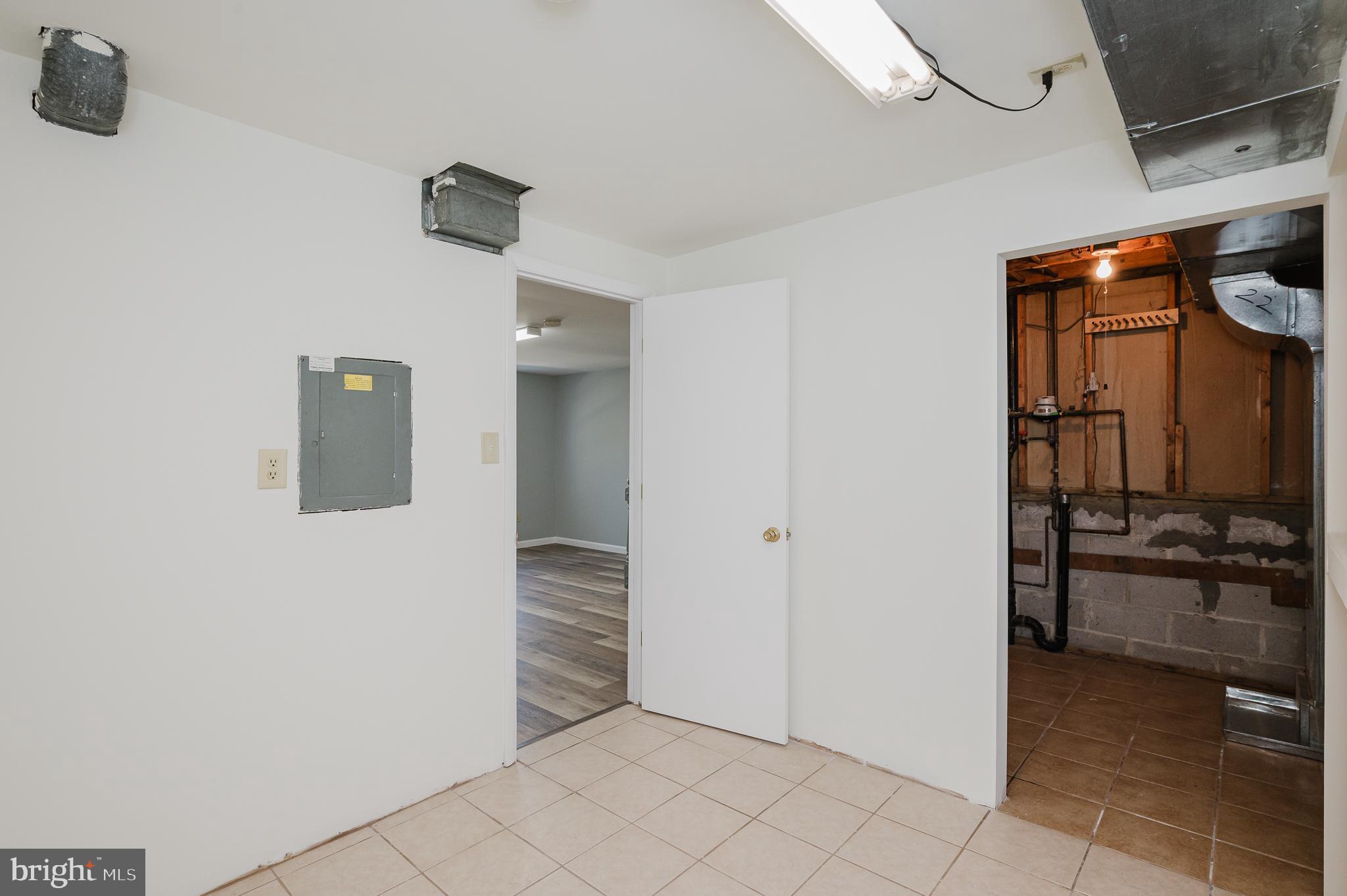 WILLOUGHBY WOODS - Residential