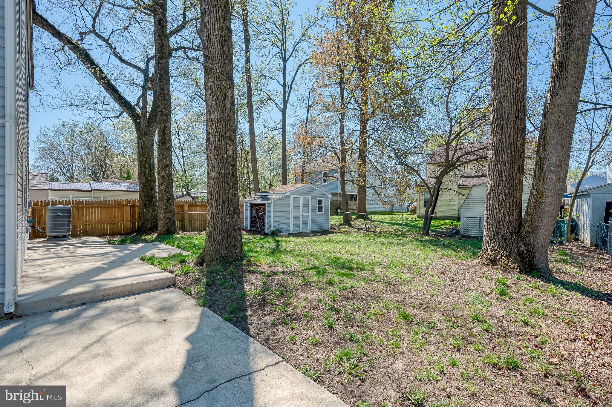 WILLOUGHBY WOODS - Residential