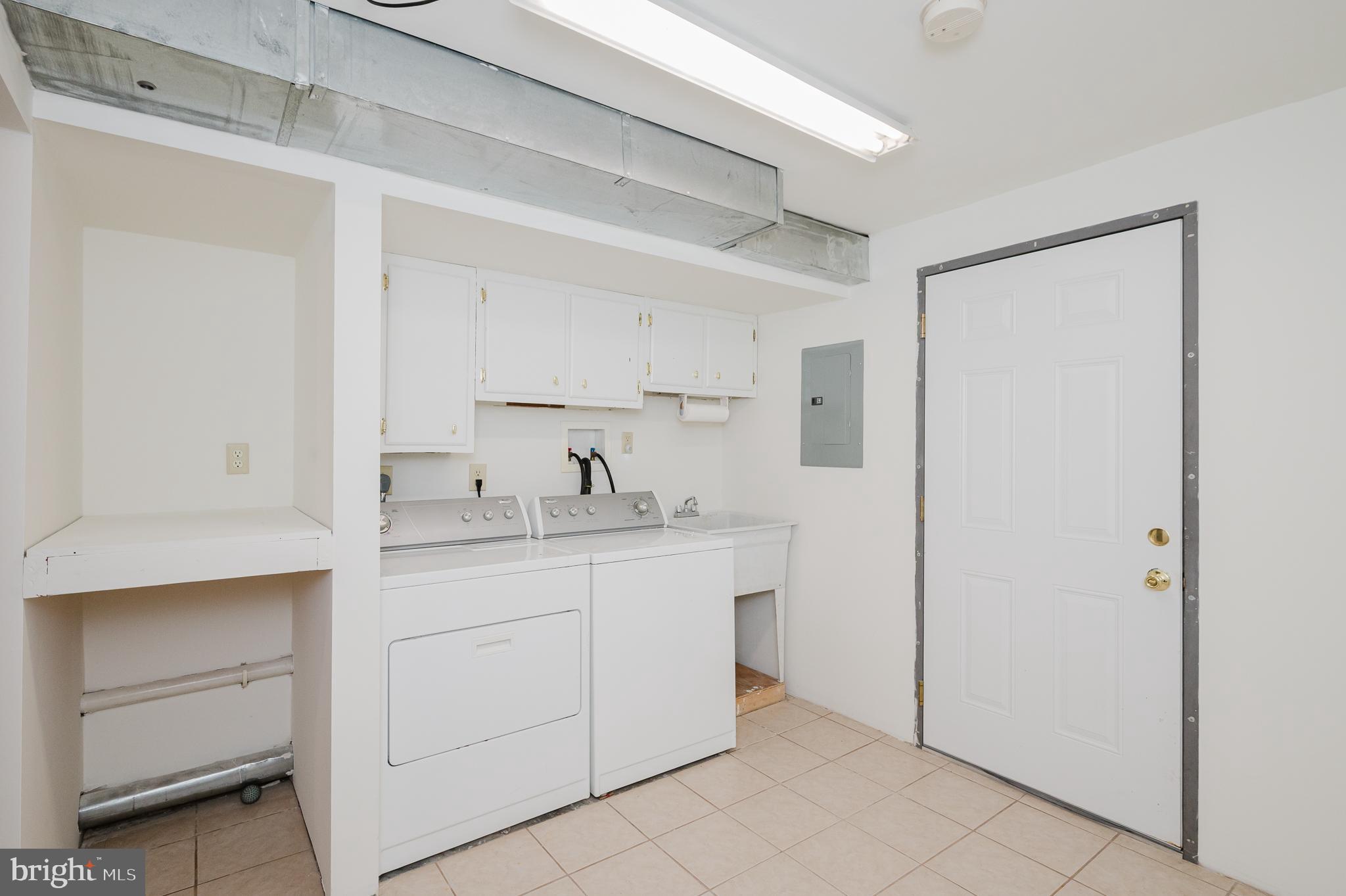 WILLOUGHBY WOODS - Residential