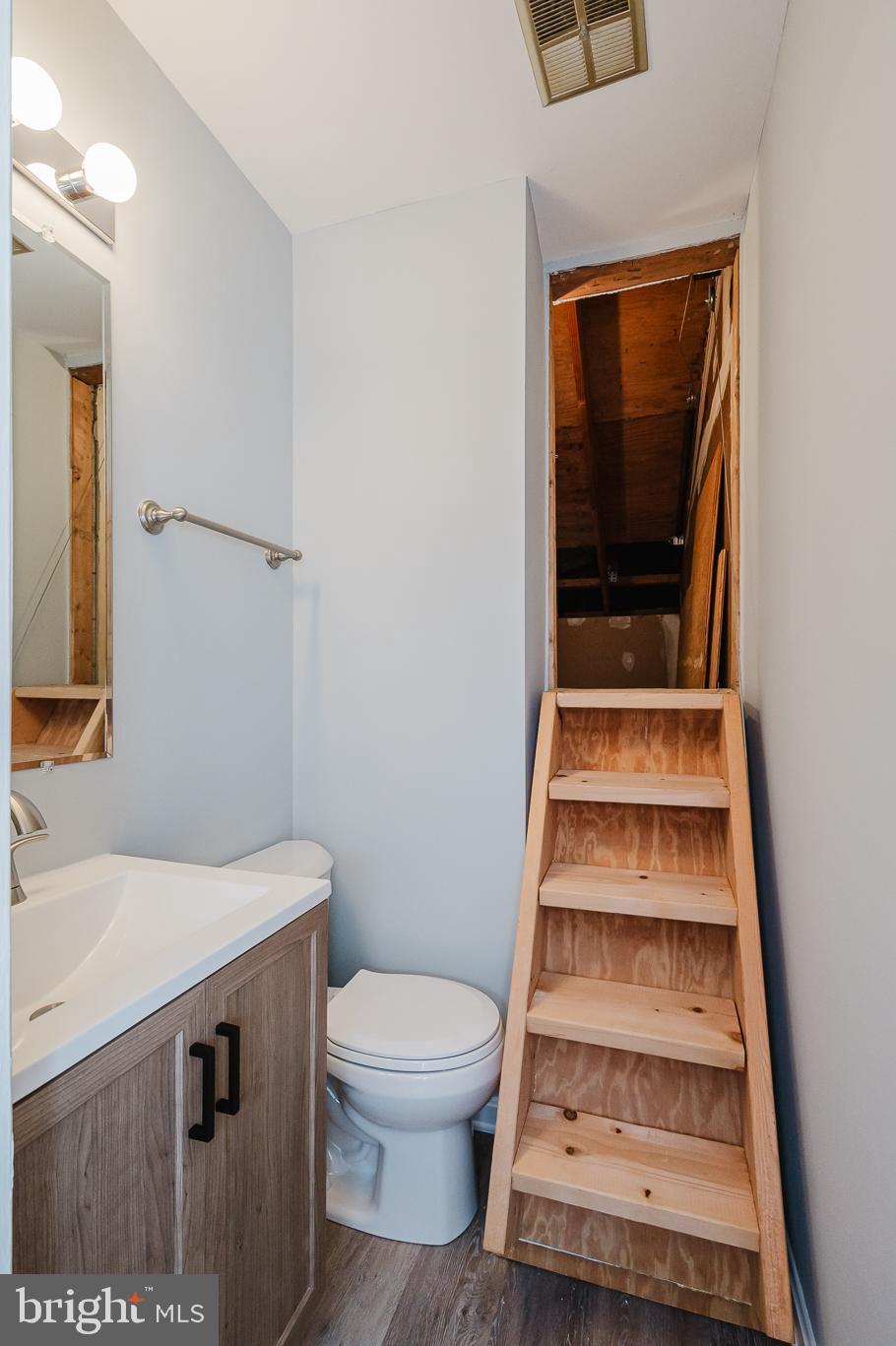 WILLOUGHBY WOODS - Residential