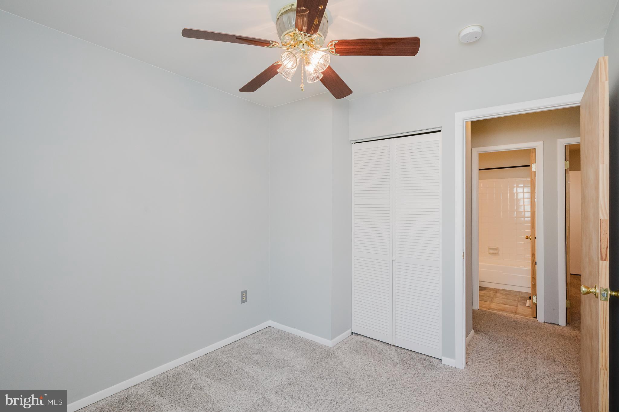 WILLOUGHBY WOODS - Residential