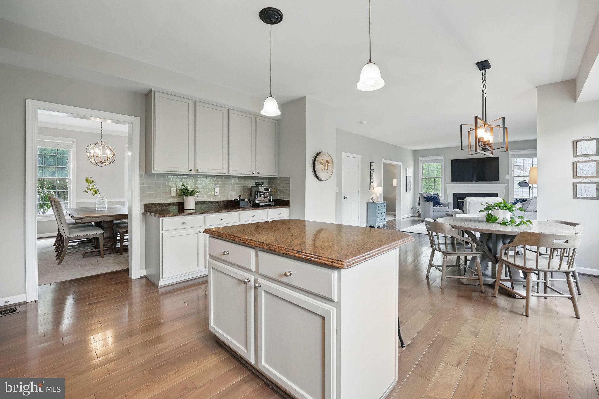 NEWPORT ESTATES - Residential