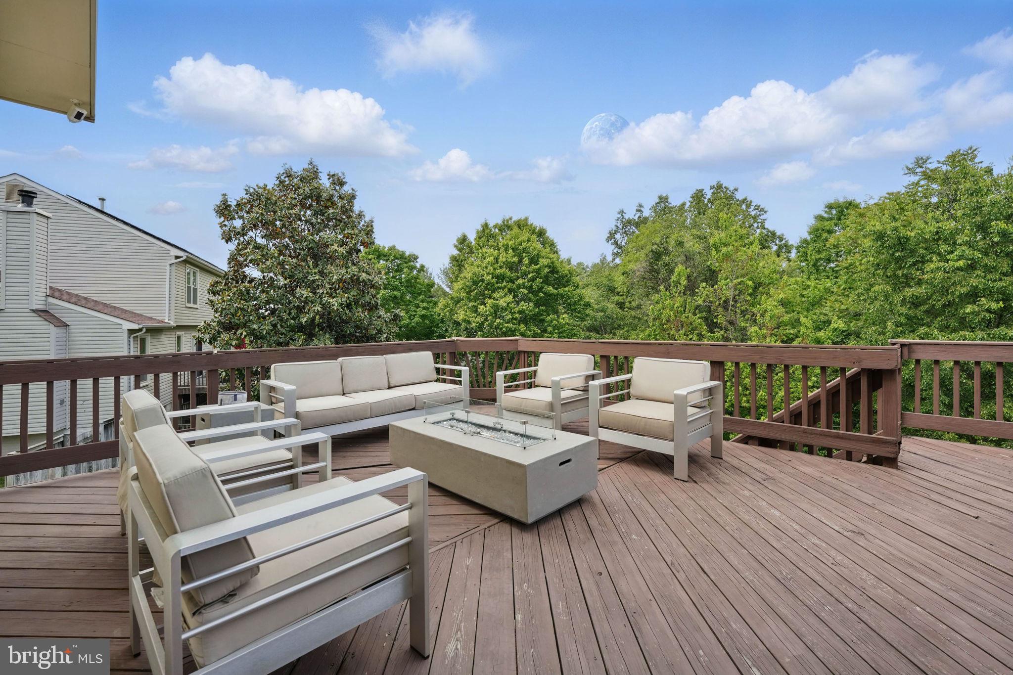 NEWPORT ESTATES - Residential