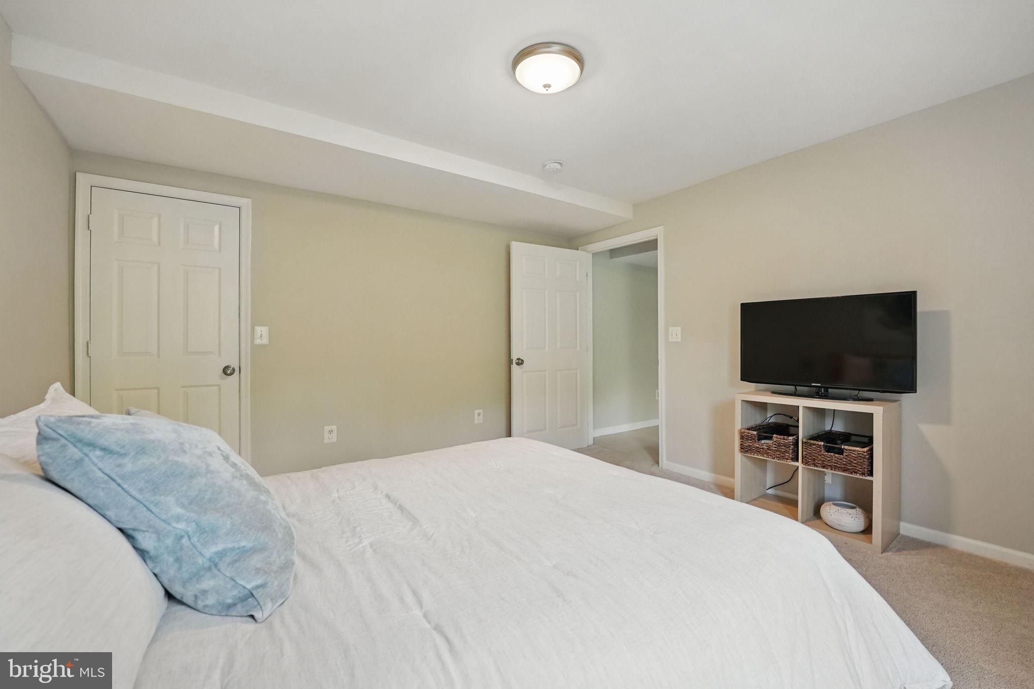 NEWPORT ESTATES - Residential