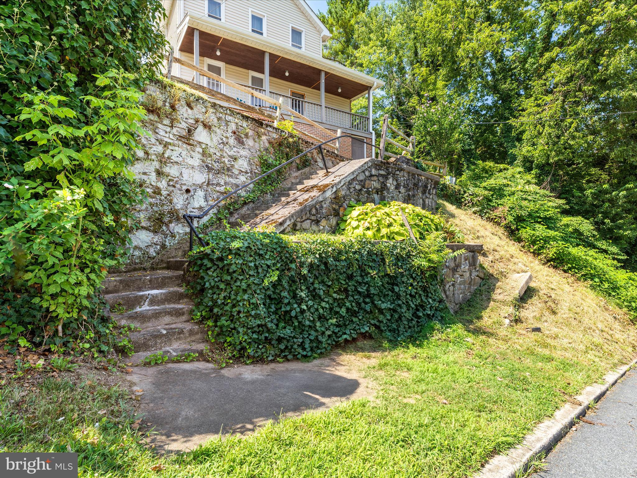 BRUNSWICK - Residential