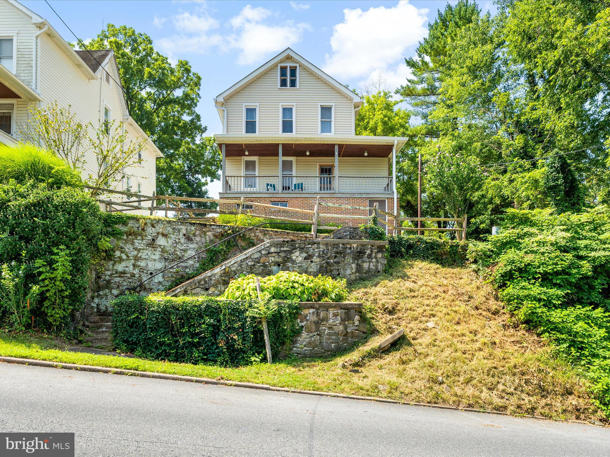 BRUNSWICK - Residential