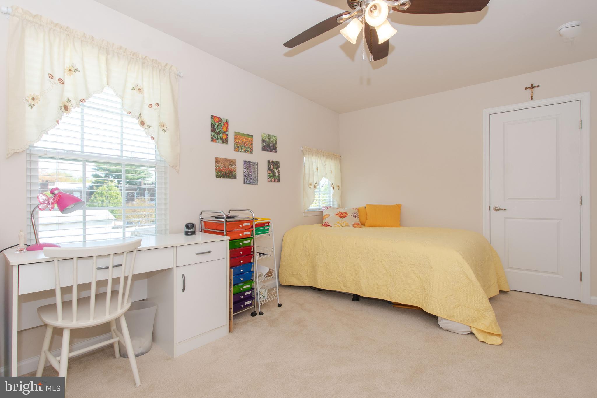 HERITAGE SQUARE - Residential