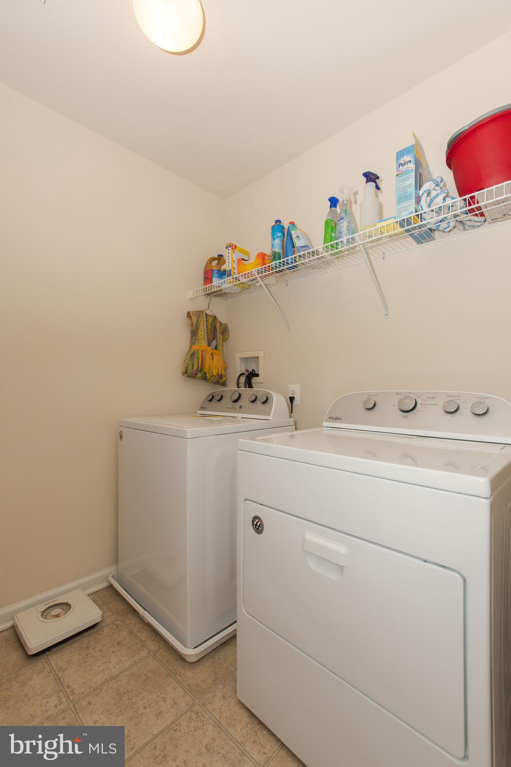 HERITAGE SQUARE - Residential