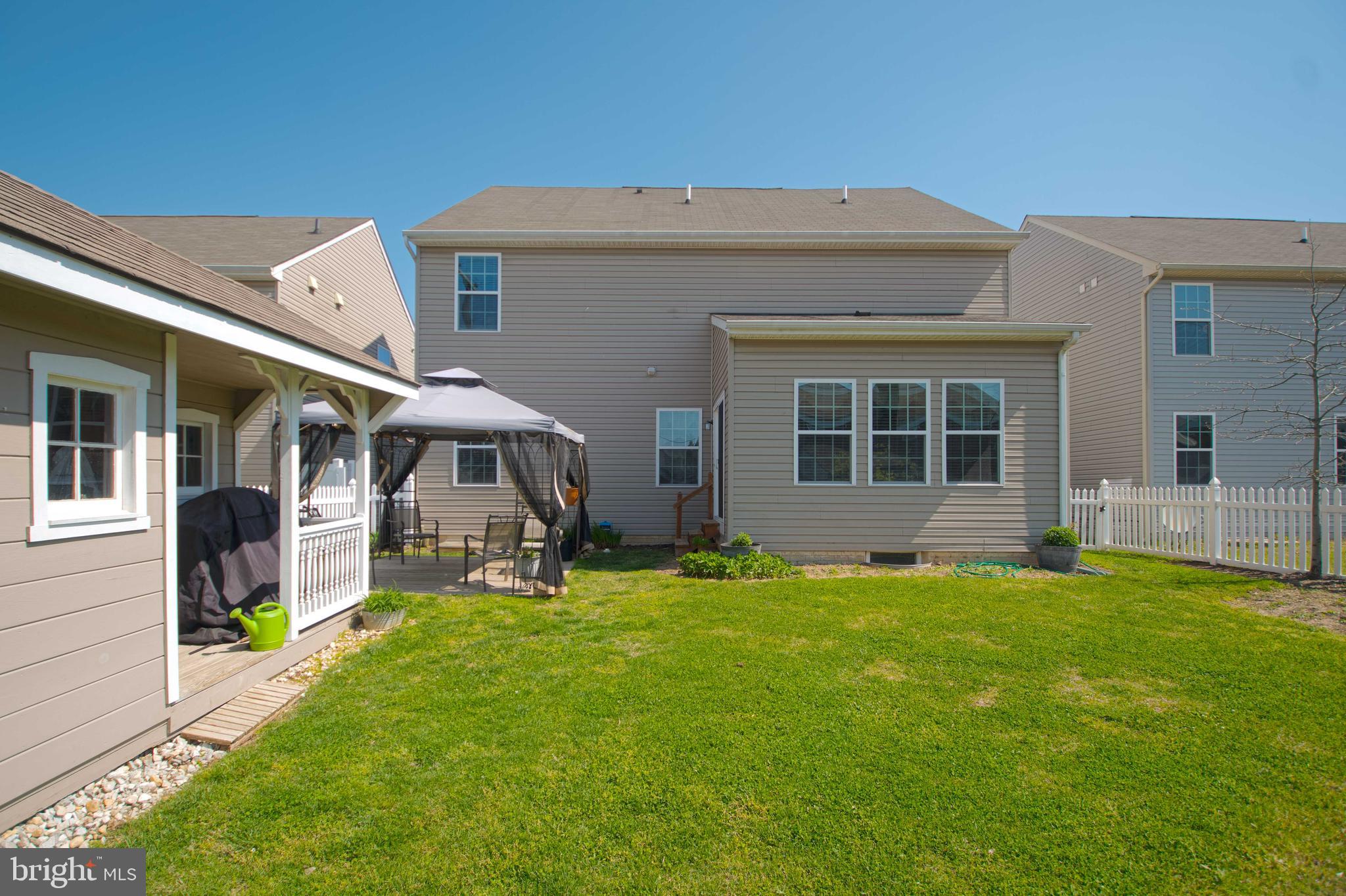 HERITAGE SQUARE - Residential