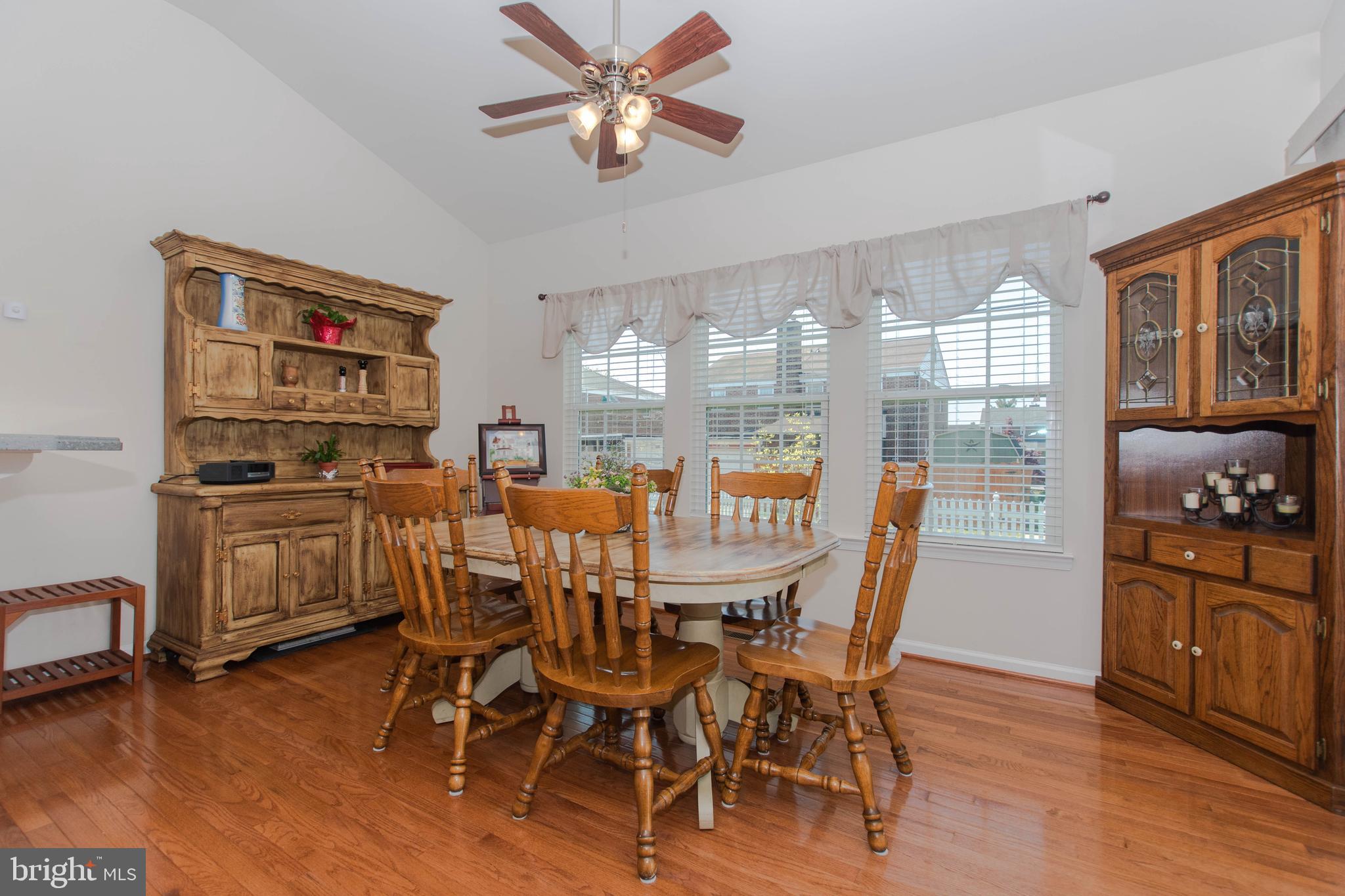 HERITAGE SQUARE - Residential