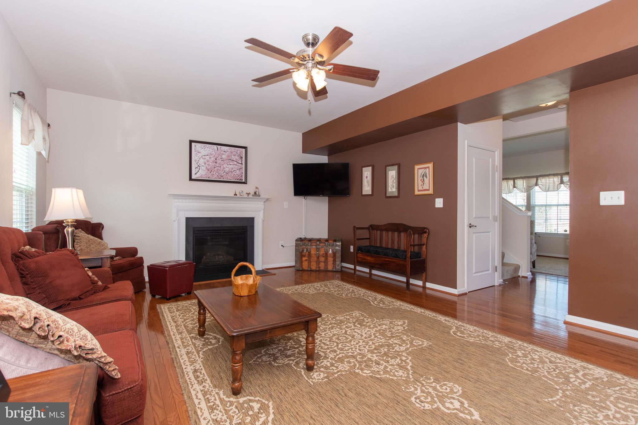 HERITAGE SQUARE - Residential