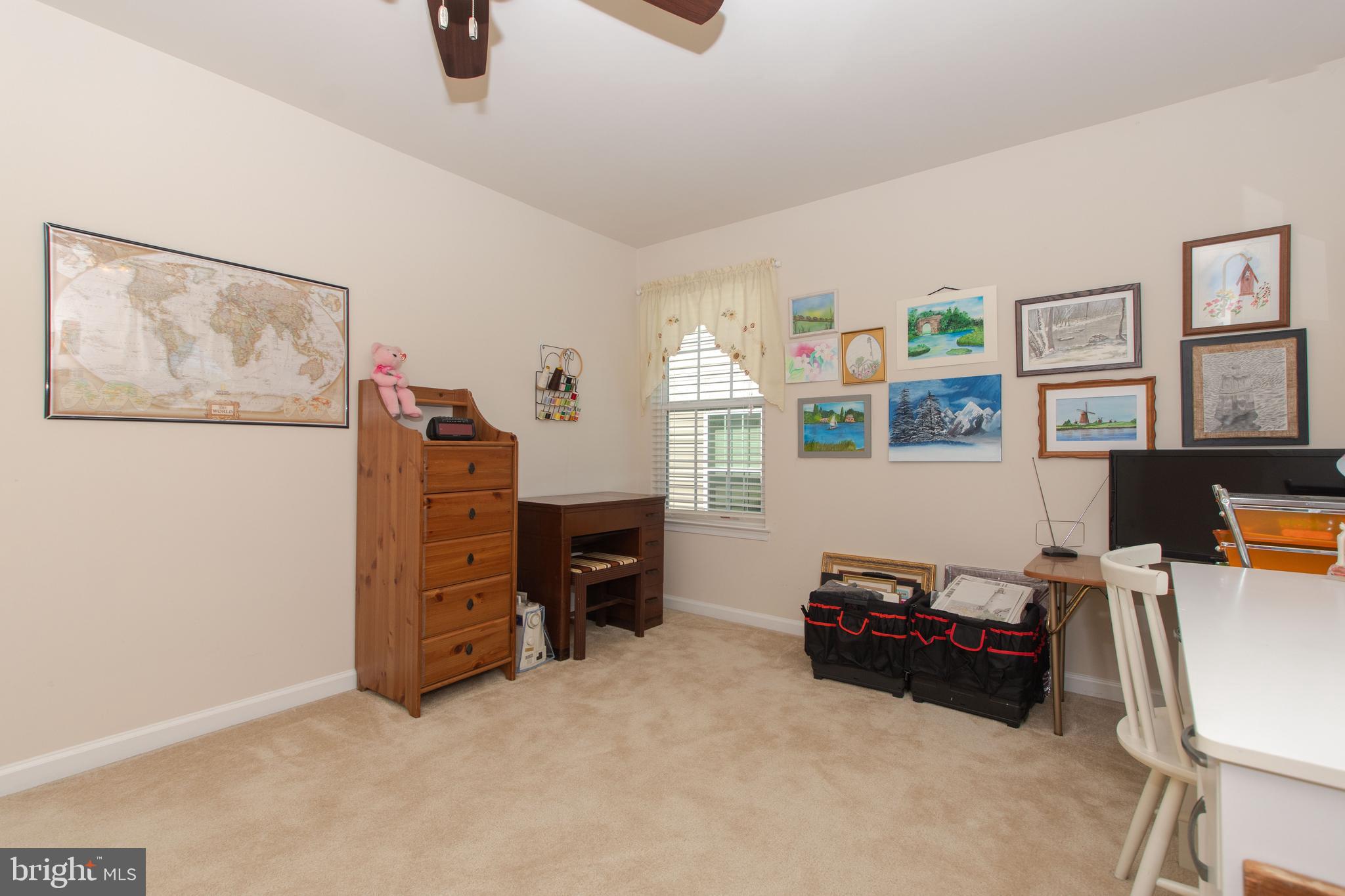 HERITAGE SQUARE - Residential