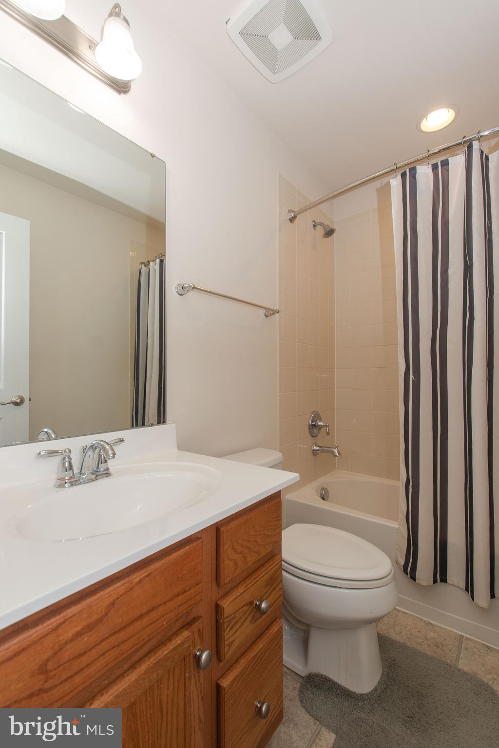 HERITAGE SQUARE - Residential