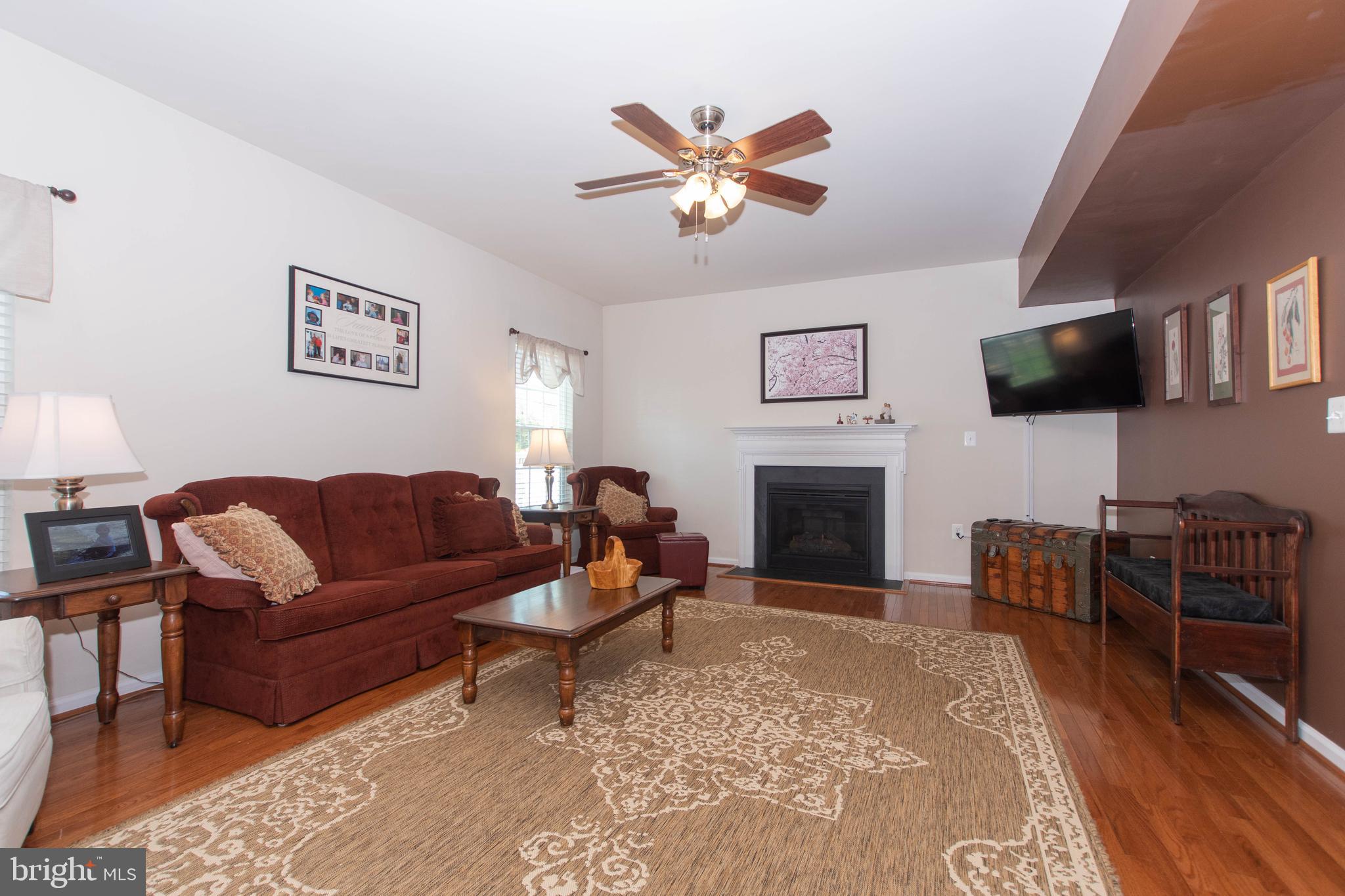 HERITAGE SQUARE - Residential