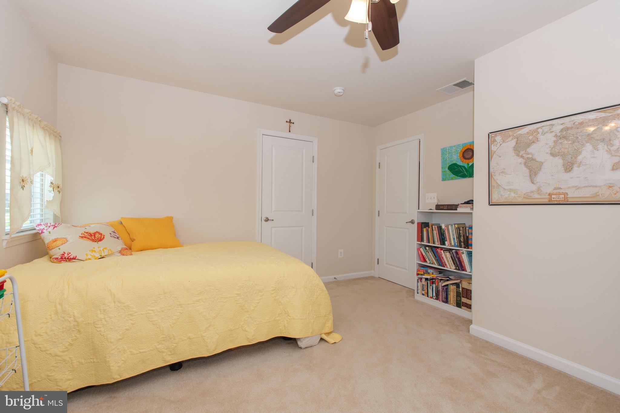 HERITAGE SQUARE - Residential