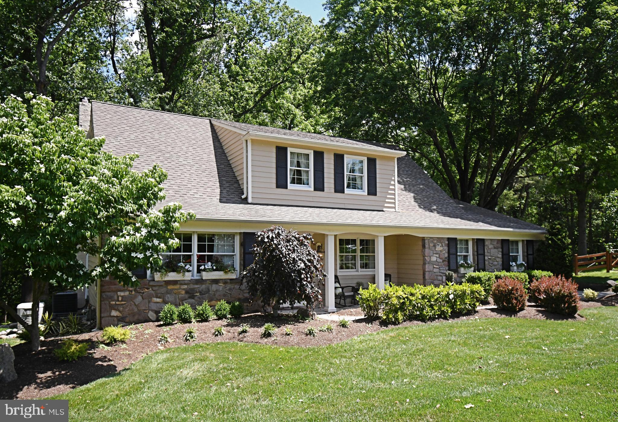 1138 UNIVERSITY DRIVE