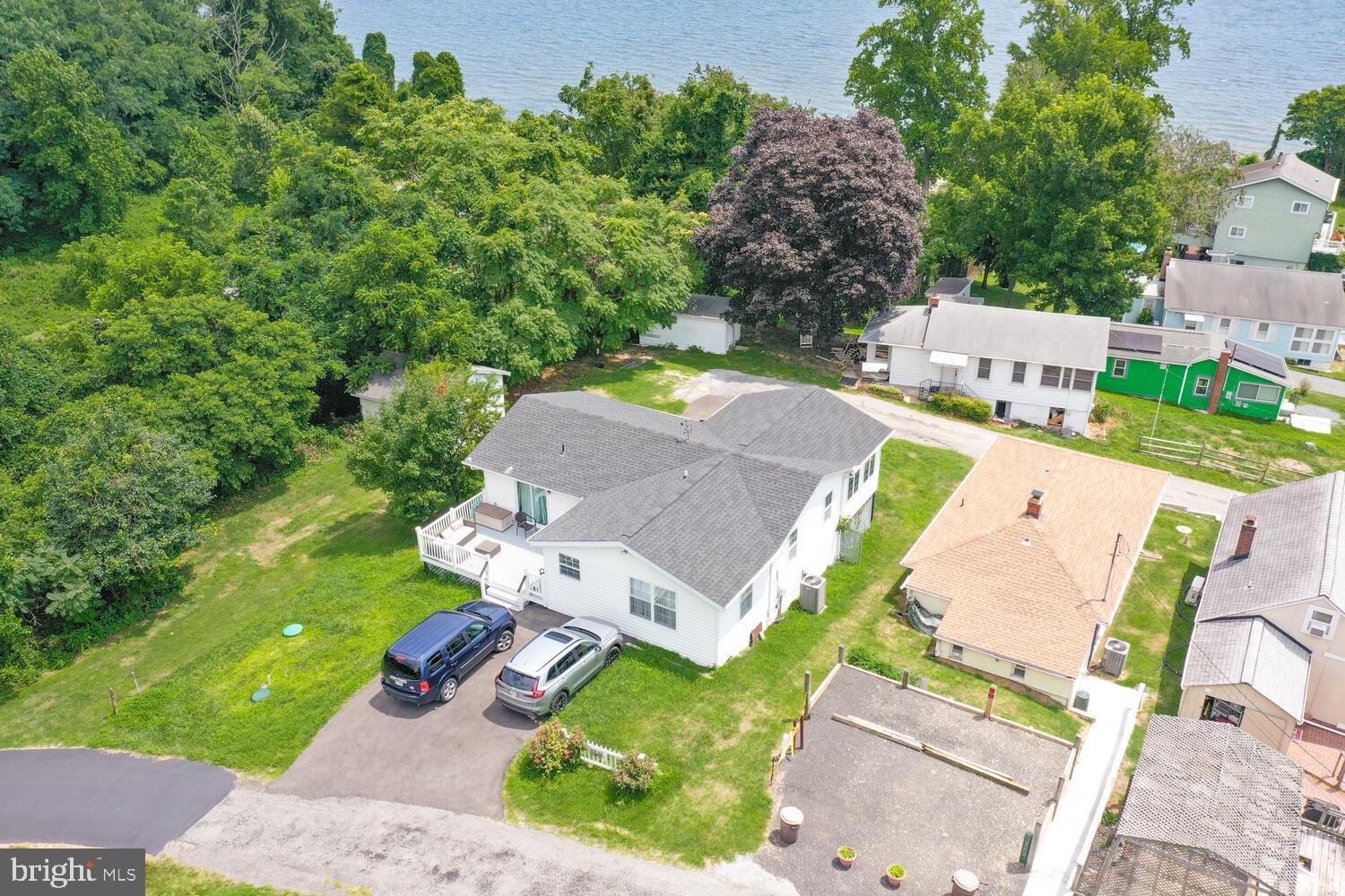 LOCUST GROVE - Residential