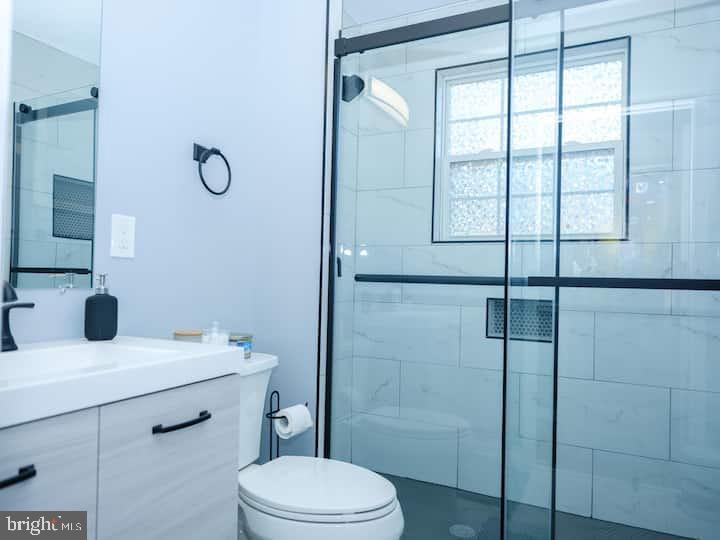 LOCUST GROVE - Residential