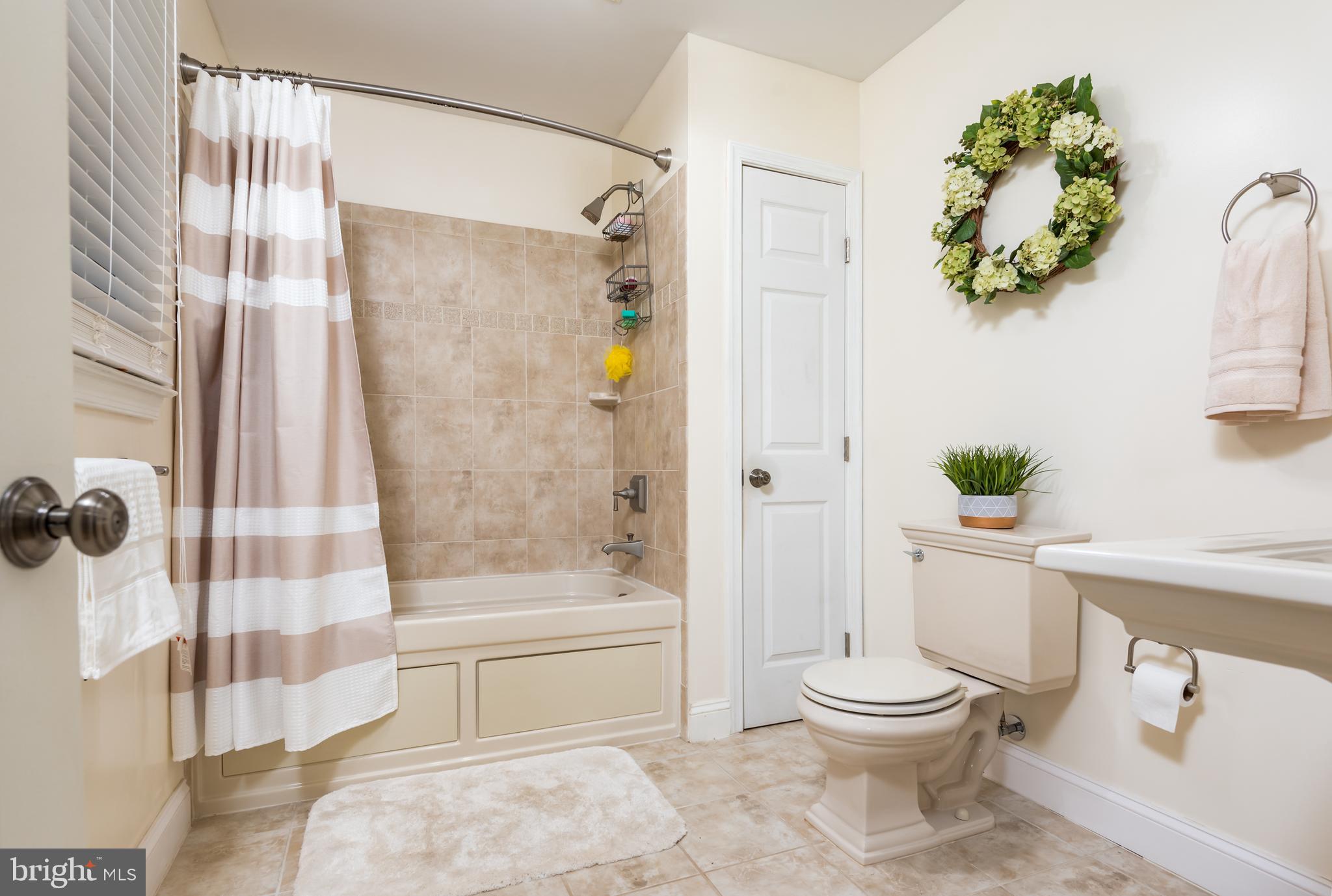 FOREST LAKES ESTATES - Residential