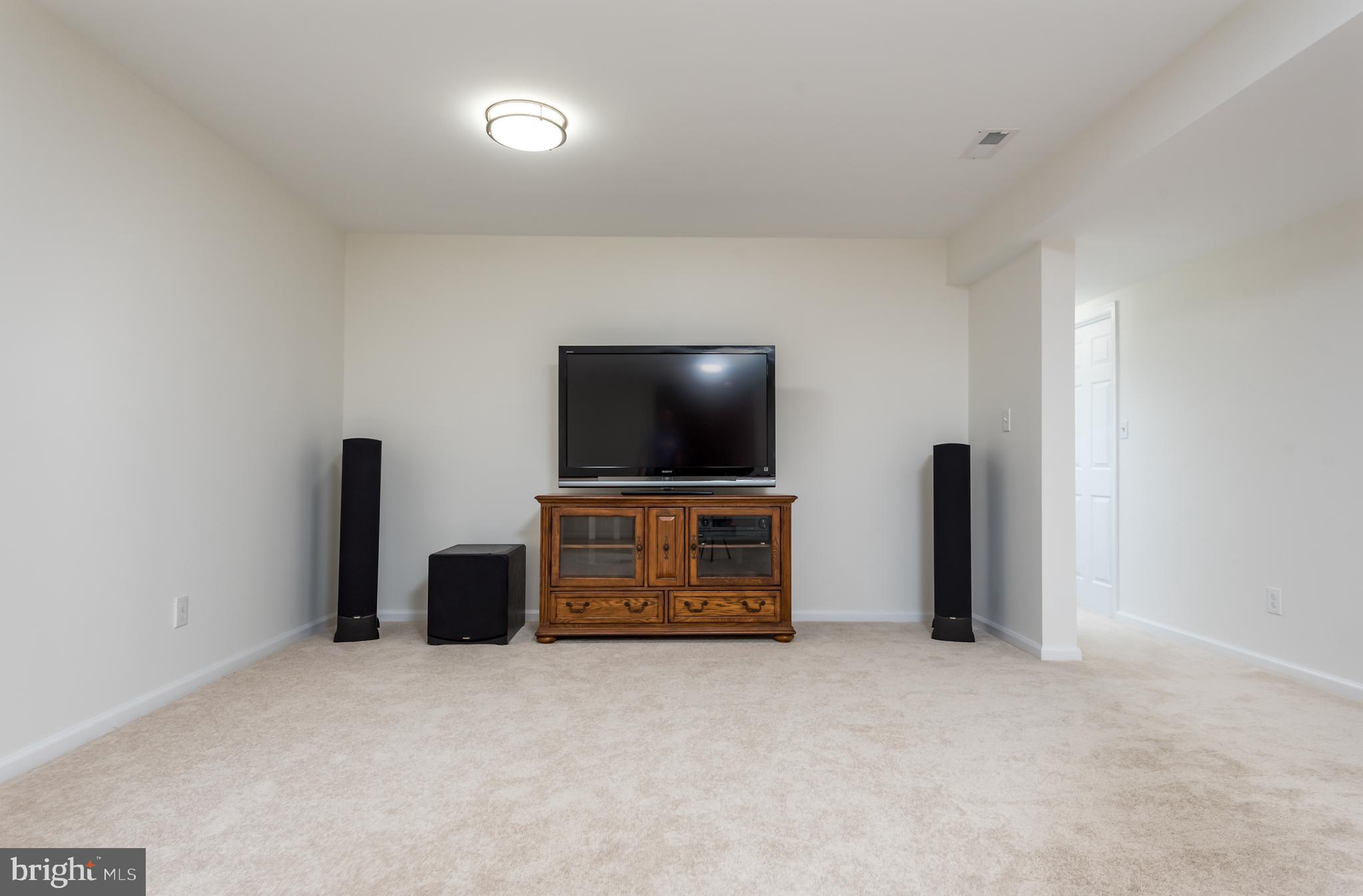 FOREST LAKES ESTATES - Residential