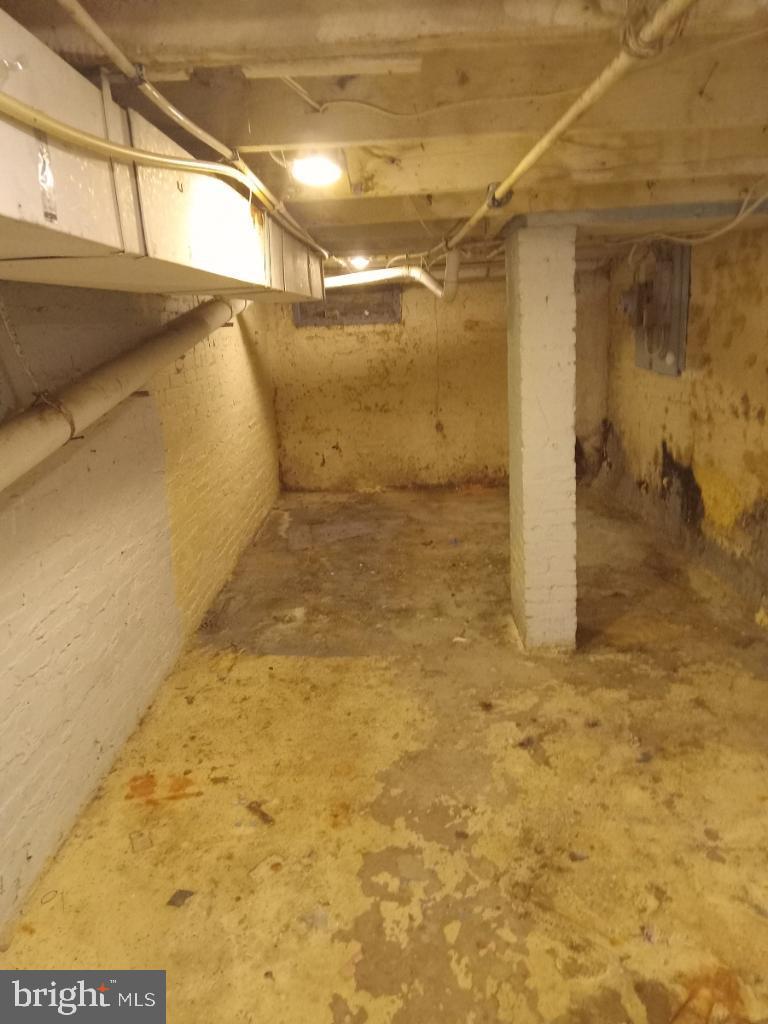 SANDTOWN-WINCHESTER - Residential