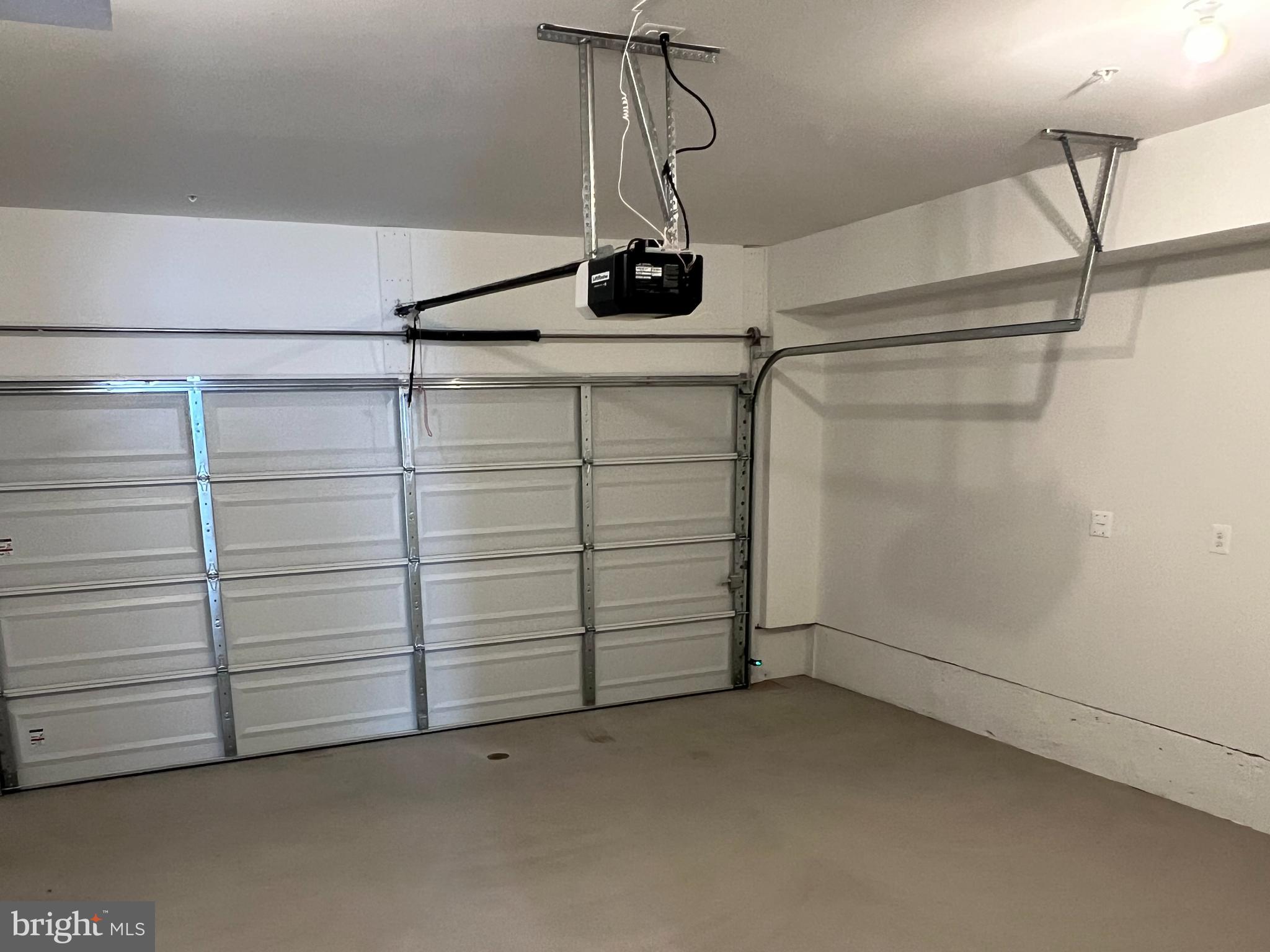 2139 TYSONS RIDGELINE ROAD