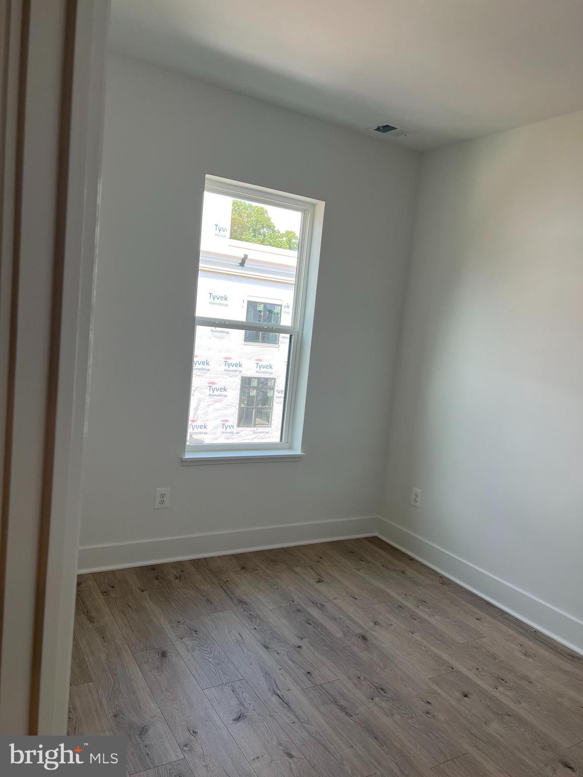 TYSONS RIDGE - Residential Lease