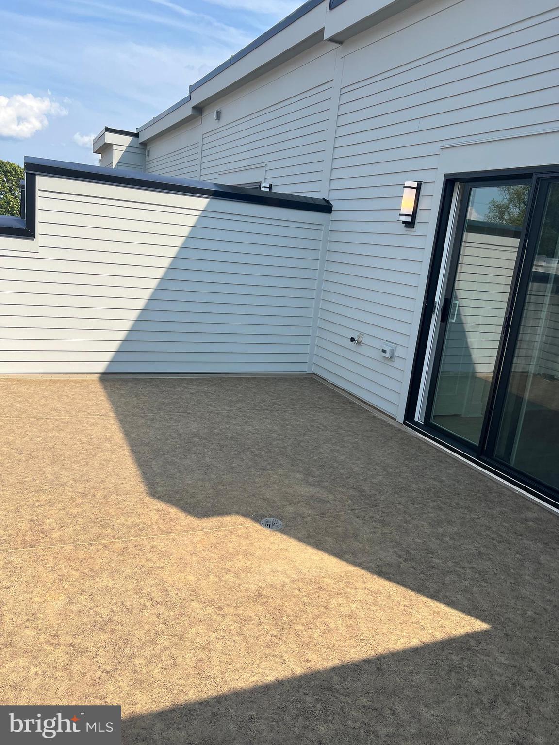 TYSONS RIDGE - Residential Lease