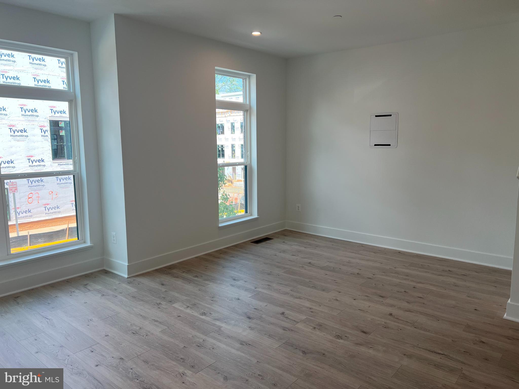 TYSONS RIDGE - Residential Lease