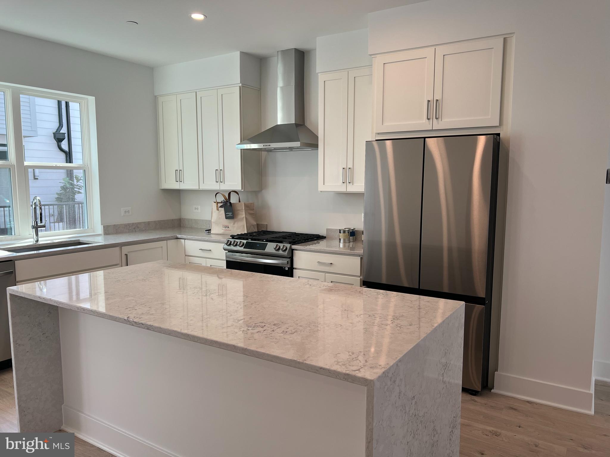 TYSONS RIDGE - Residential Lease