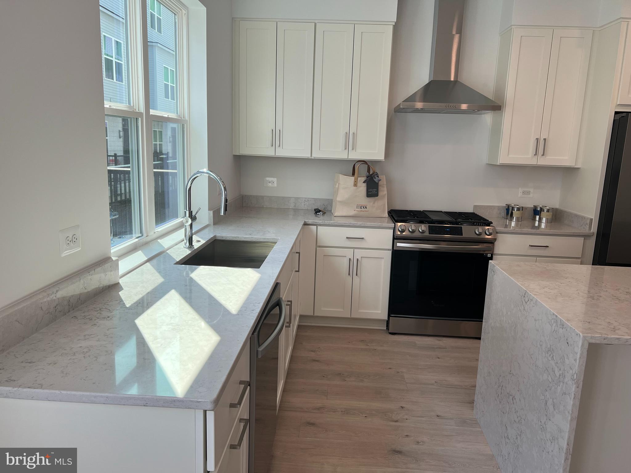 TYSONS RIDGE - Residential Lease