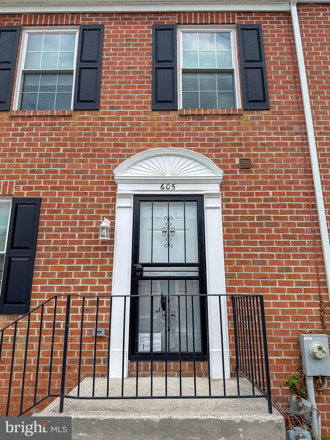 SANDTOWN-WINCHESTER - Residential