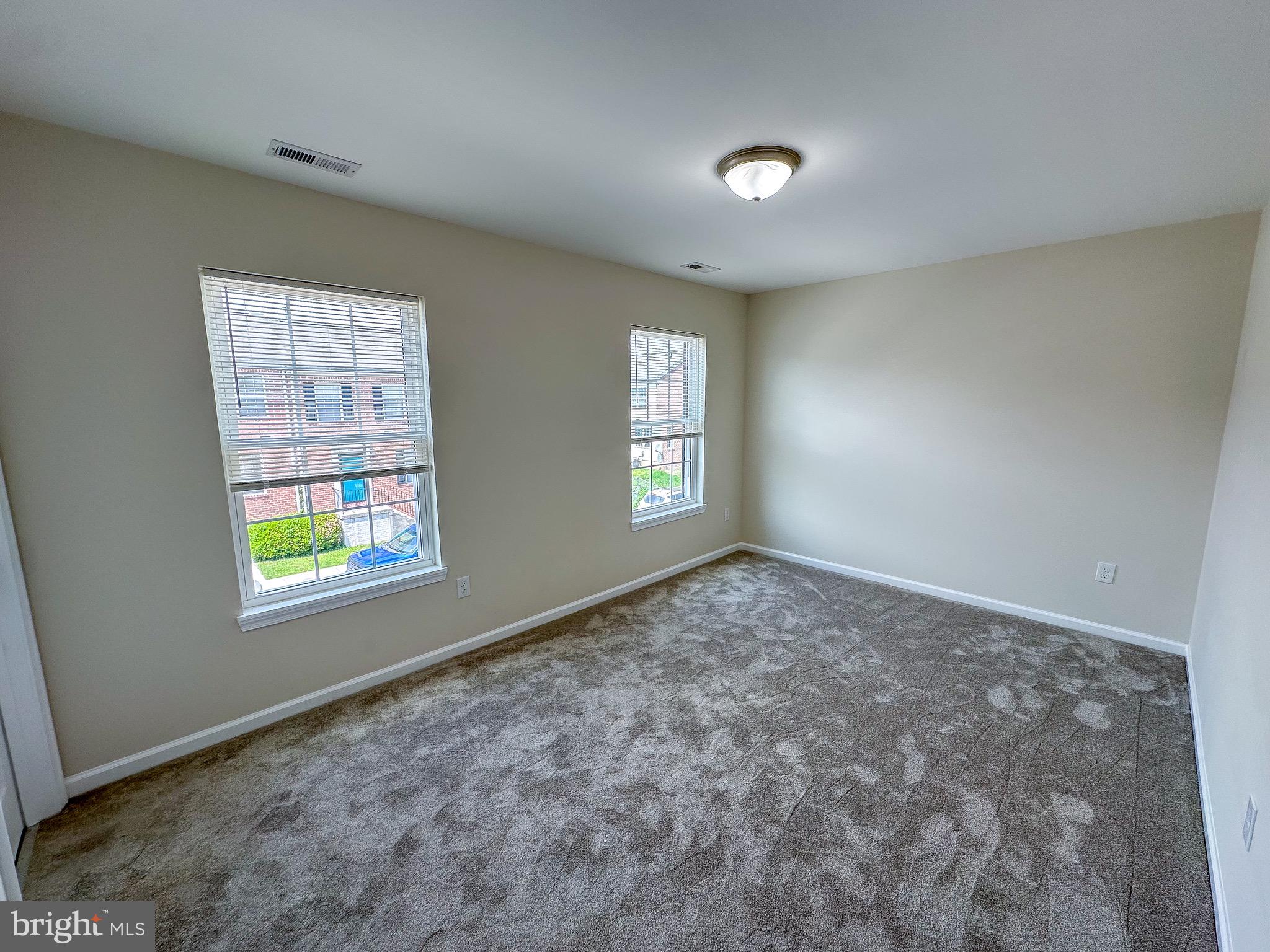 SANDTOWN-WINCHESTER - Residential