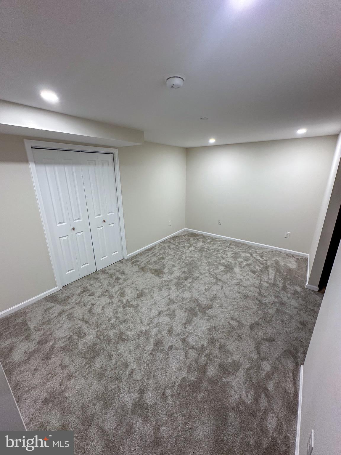SANDTOWN-WINCHESTER - Residential
