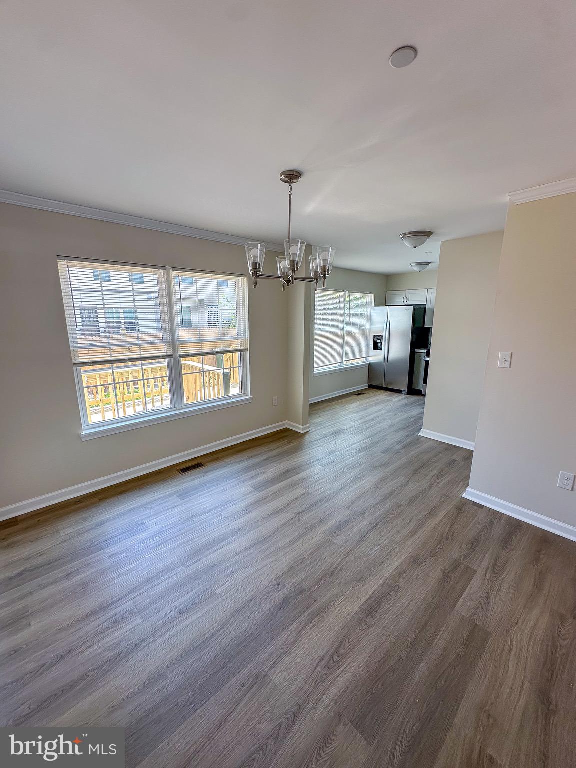 SANDTOWN-WINCHESTER - Residential