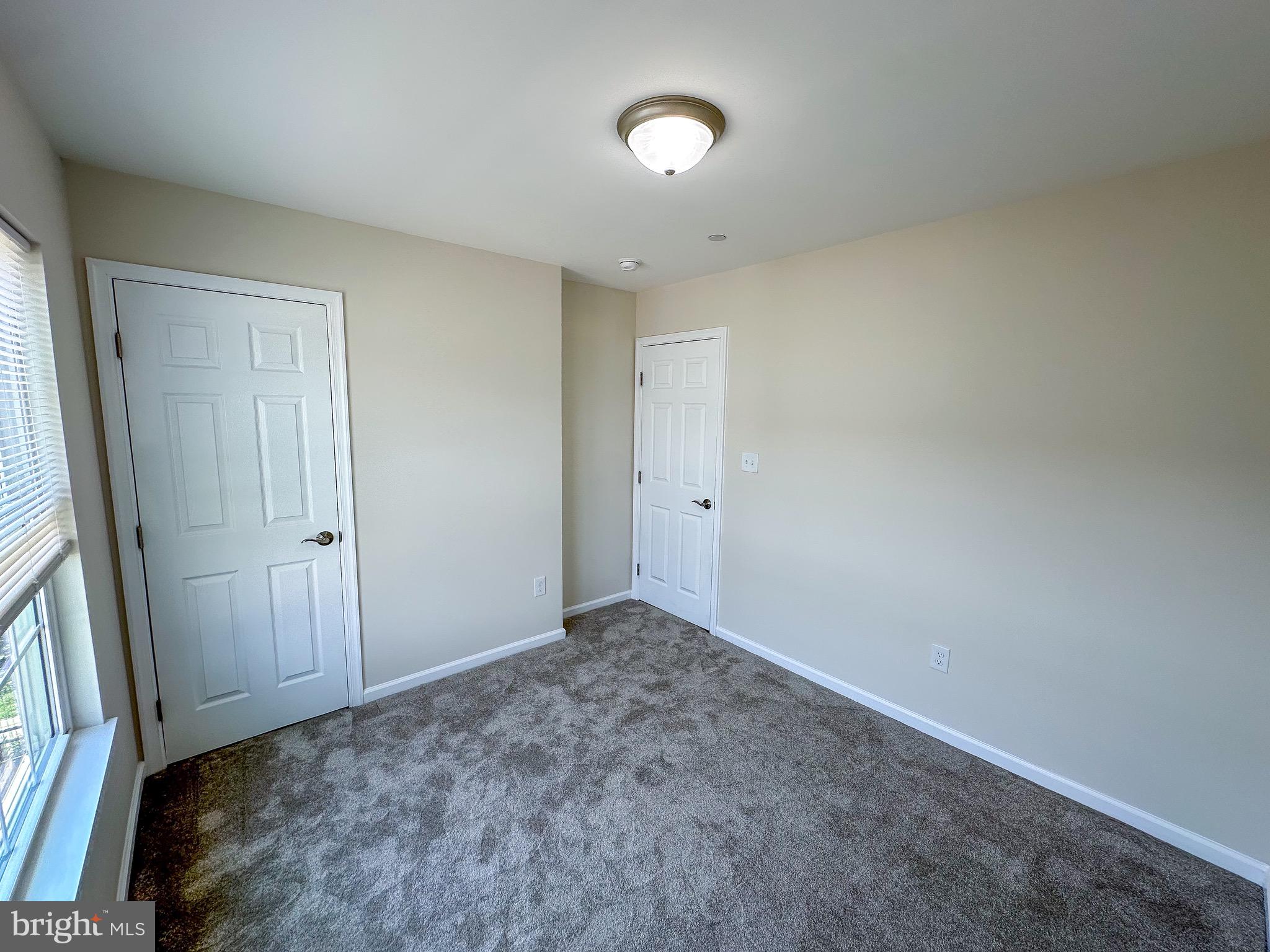 SANDTOWN-WINCHESTER - Residential