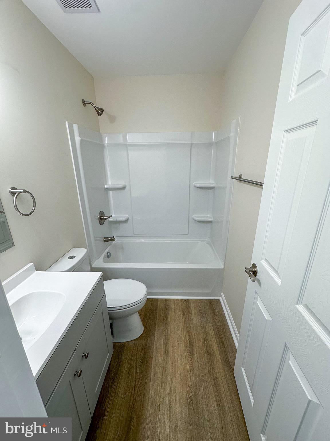 SANDTOWN-WINCHESTER - Residential