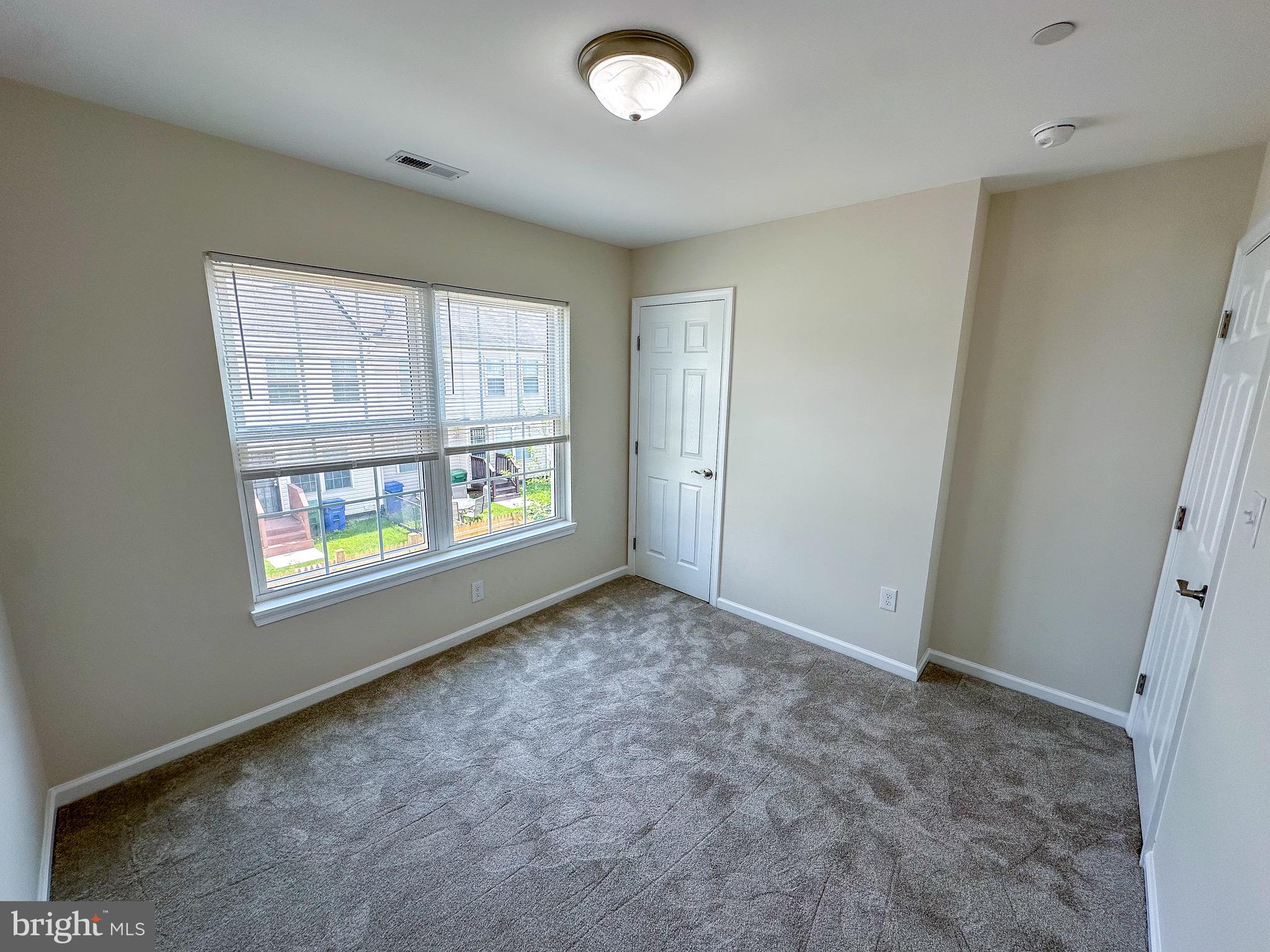 SANDTOWN-WINCHESTER - Residential