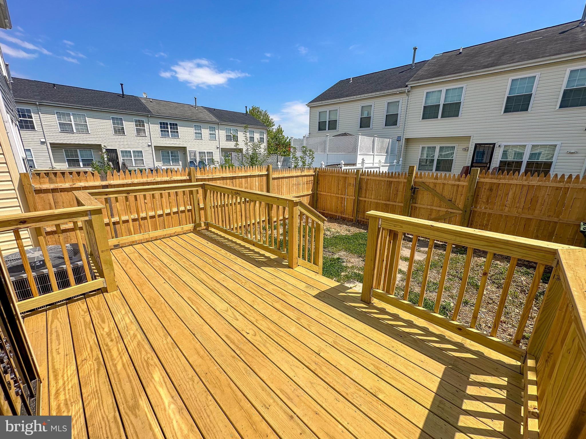 SANDTOWN-WINCHESTER - Residential