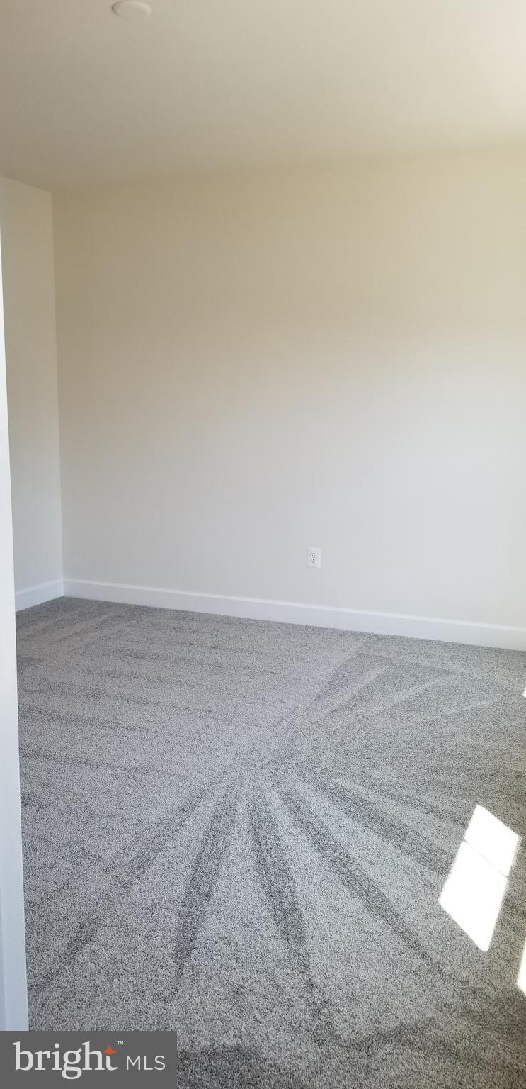 CAPITAL COURT - Residential