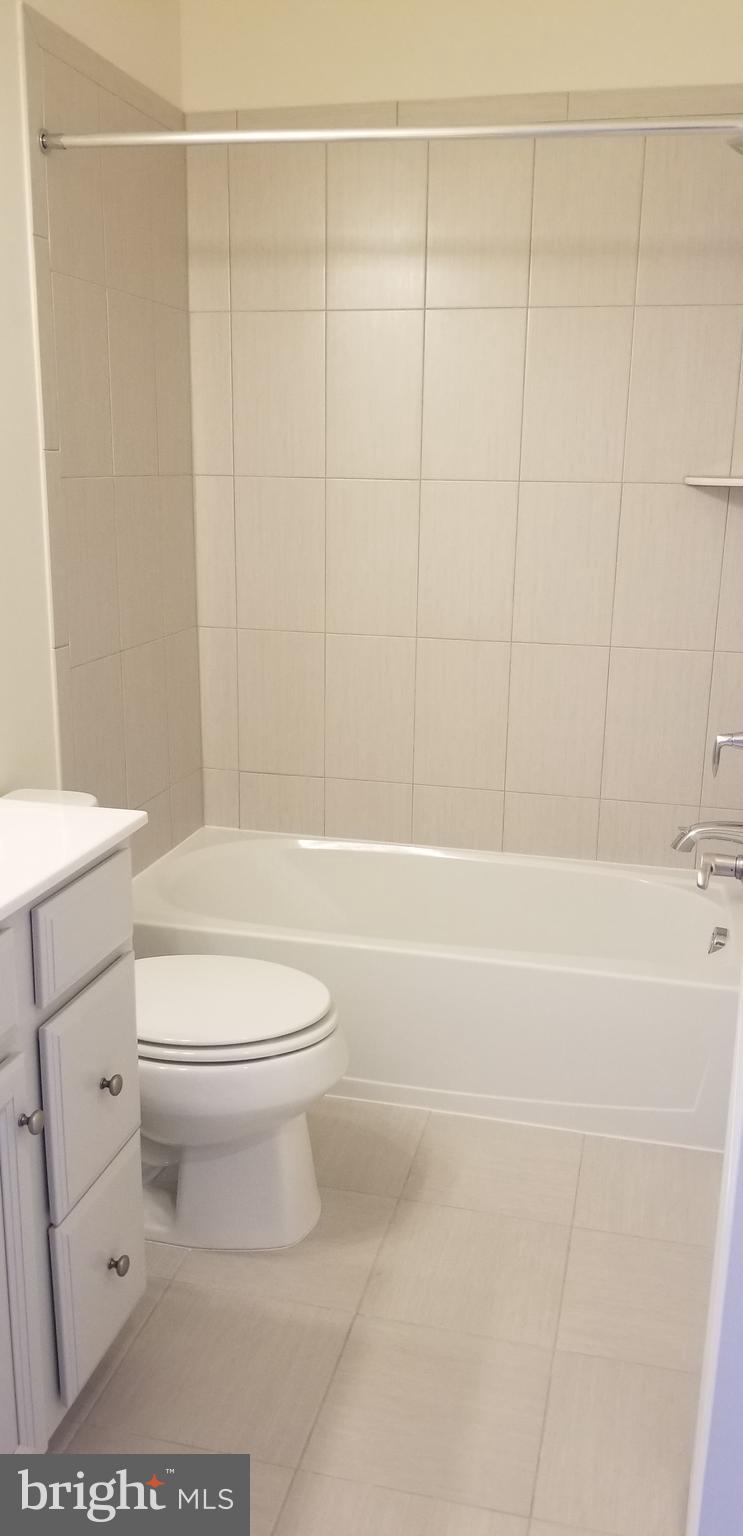 CAPITAL COURT - Residential