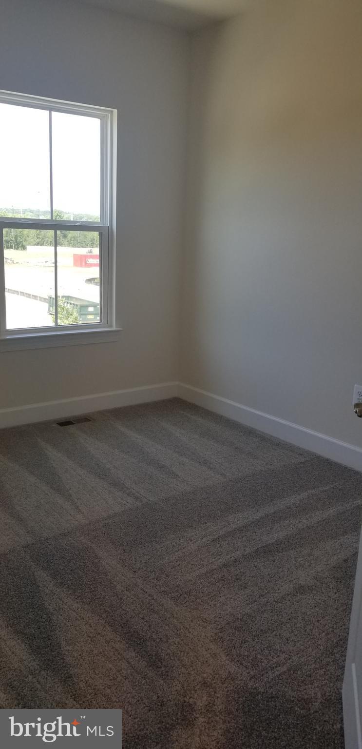 CAPITAL COURT - Residential