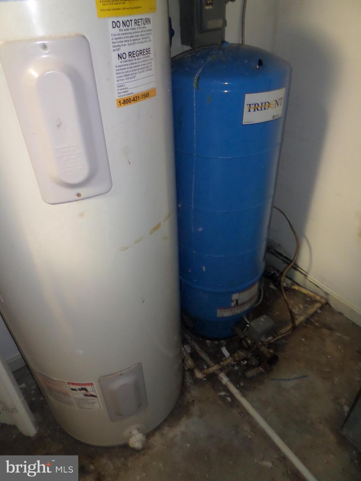 RIVERS EDGE - Residential Lease